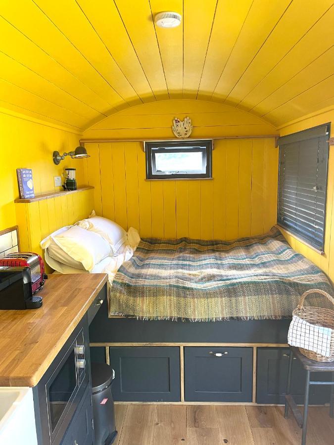 Old King William Shepherd Huts And Private Hot Tubs In North Norfolk Hunworth Buitenkant foto