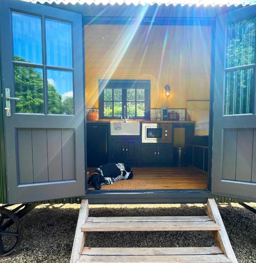 Old King William Shepherd Huts And Private Hot Tubs In North Norfolk Hunworth Buitenkant foto